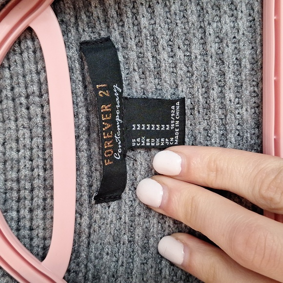 Knit sweater - Picture 2 of 4